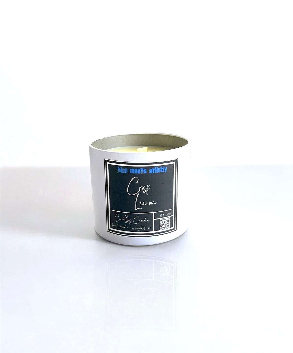 Crisp Lemon Scented Candle